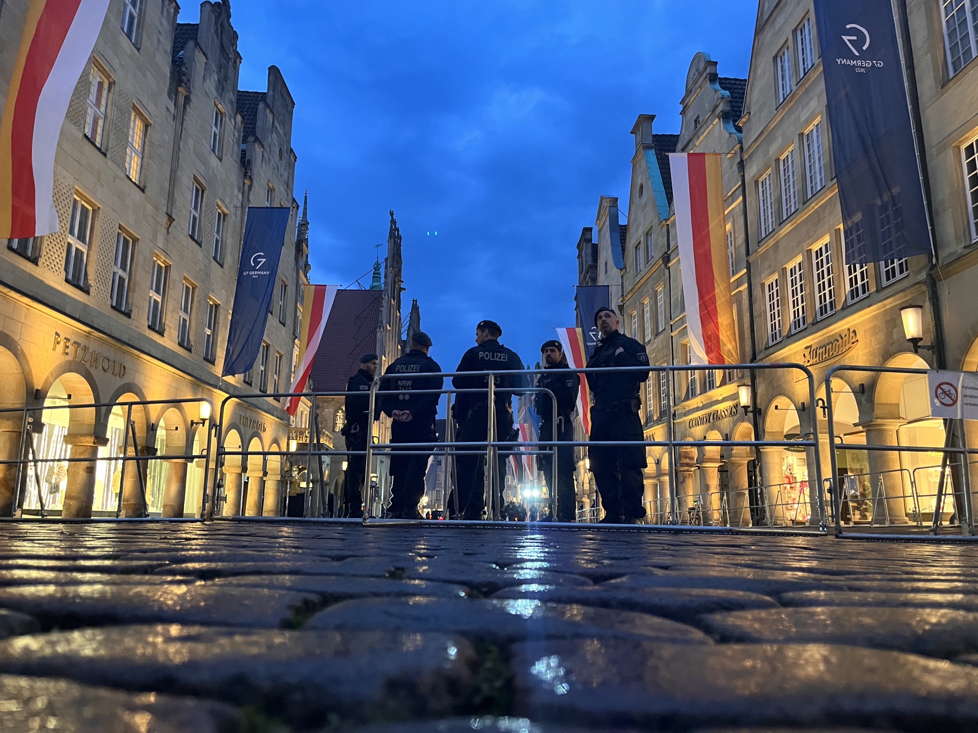 Abenddämmerung während des G7-Gipfels in Münster