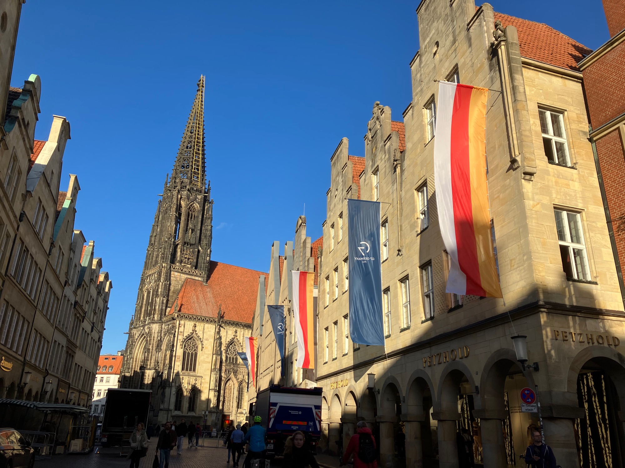 Prinzipalmarkt mit Blick auf die Lambertikirche Münster