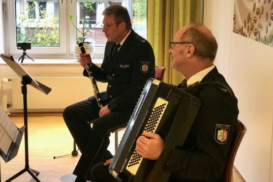 Jarek Sokirko (Klarinette) und Jürgen Schönewolf (Akkordeon)