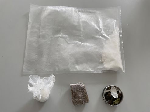Das Foto zeigt die sichergestellten Drogen. Veröffentlichung mit dieser Pressemitteilung honorarfrei. Bildrechte: Polizeipräsidium Münster